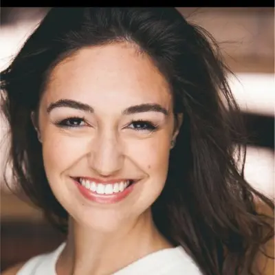 Alexandra Miles